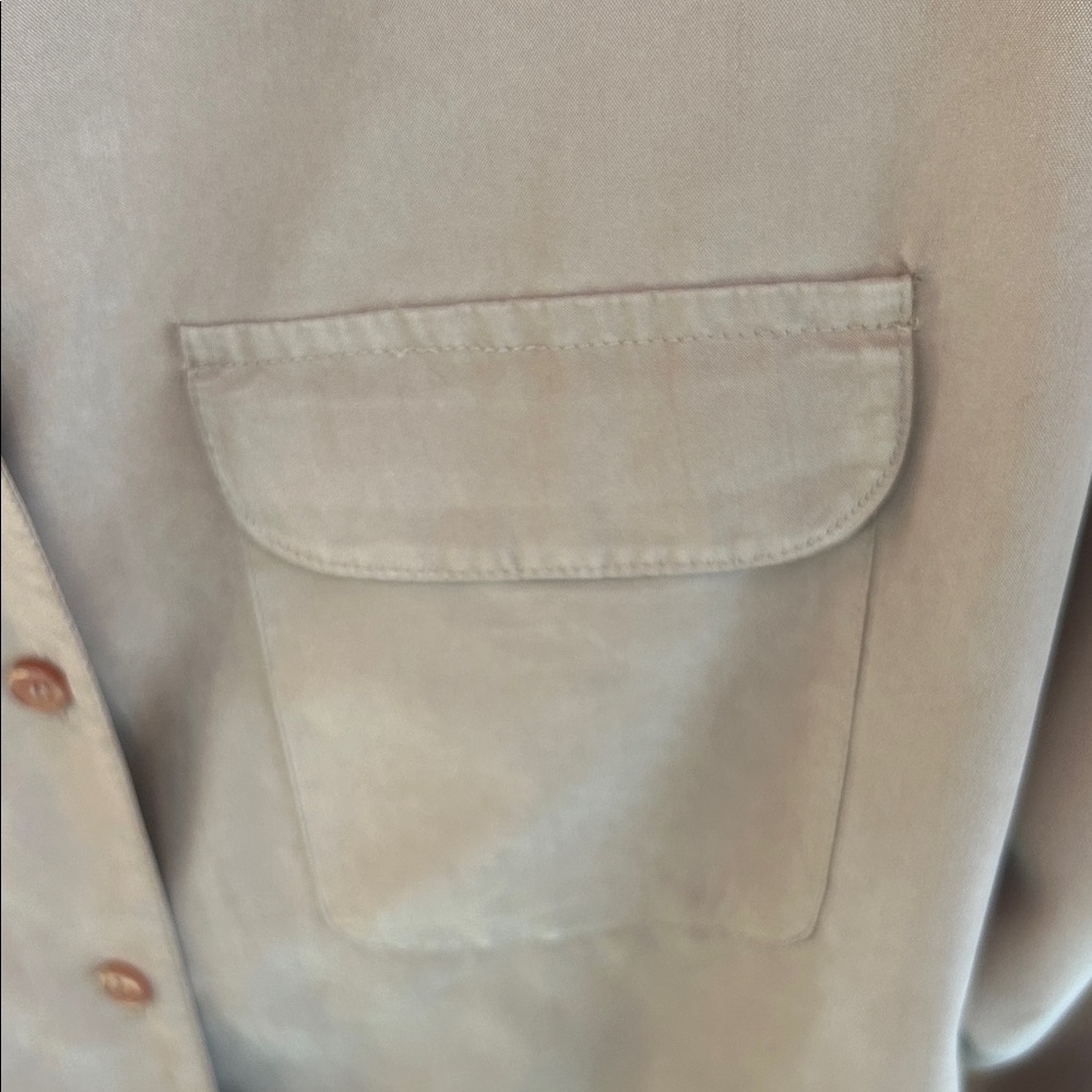 Notations Dressy Beige Button Front V neckline Long Sleeve Blouse Size Large - Picture 4 of 10